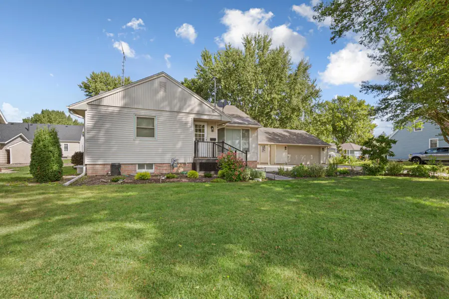 805 9th Avenue Ne, Waseca, MN 56093 - #2