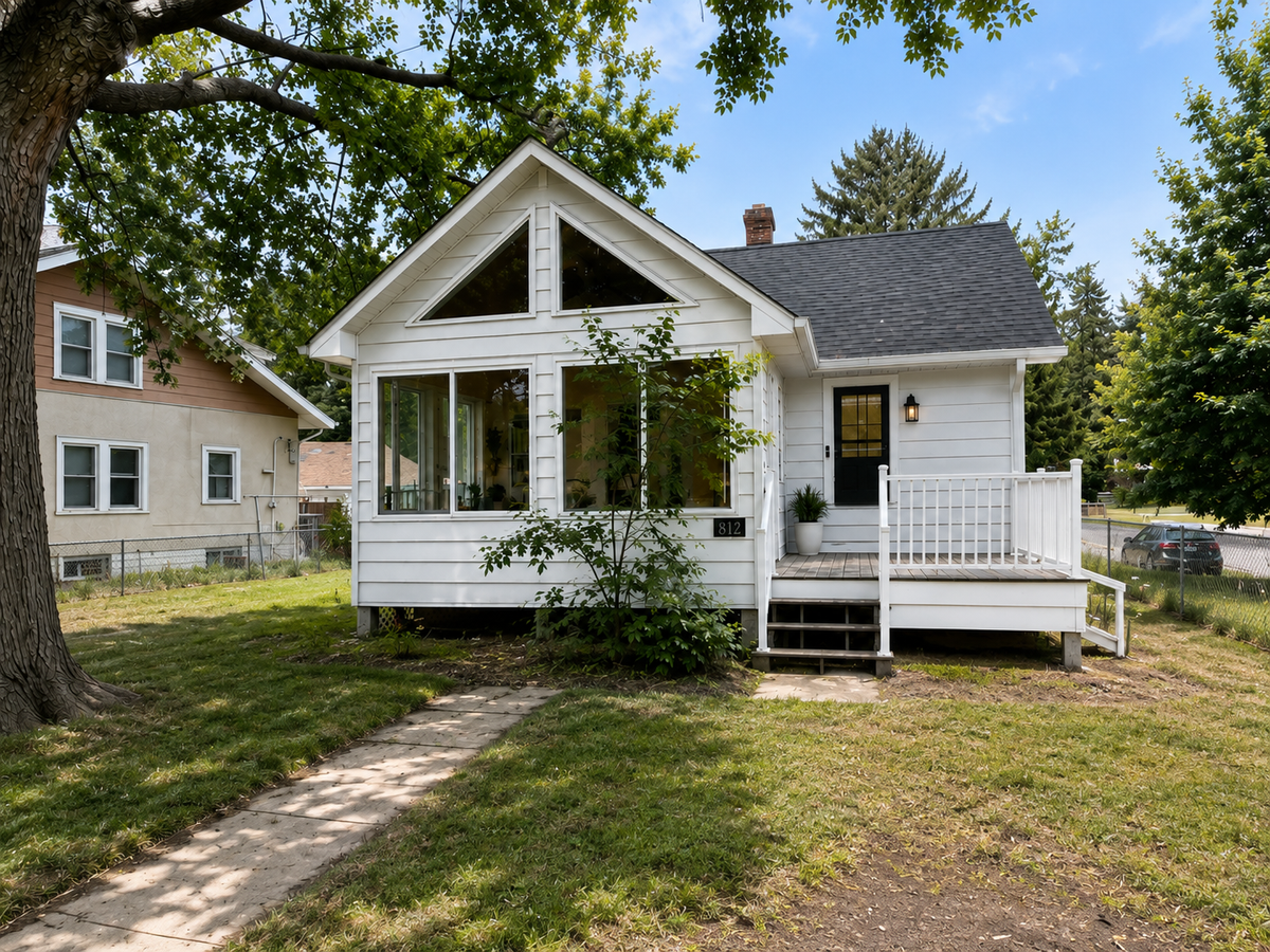 812 Pedersen Street, Saint Paul, MN 55119 - #1