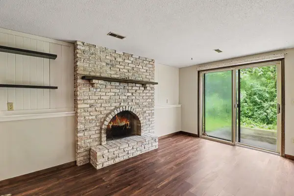4490 Woodgate Point, Eagan, MN 55122