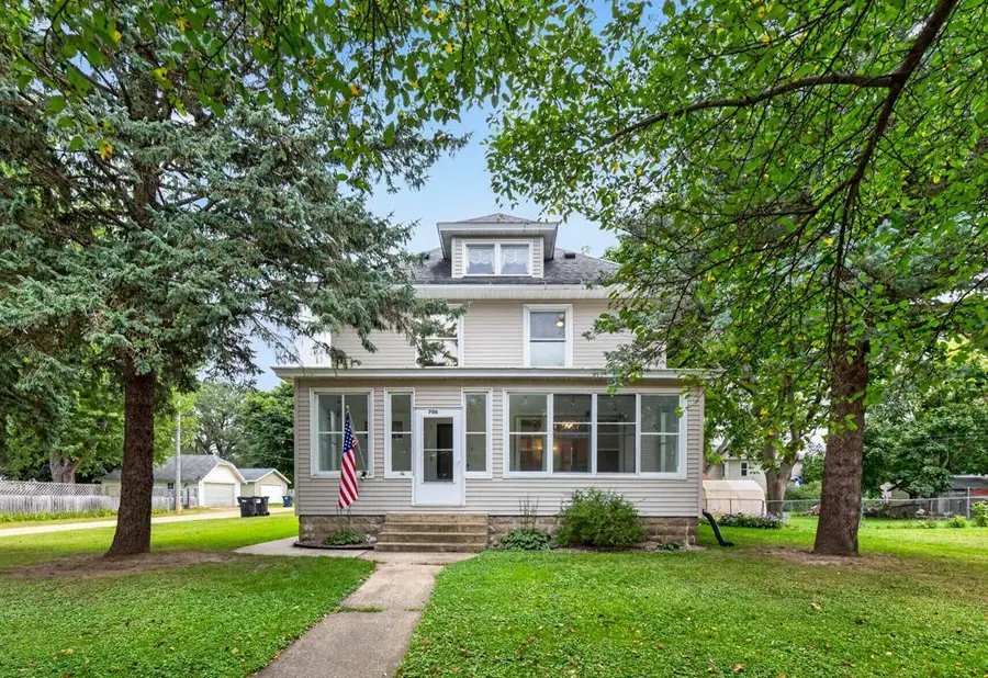 706 N Broadway Avenue, Le Roy, MN 55951 - #2