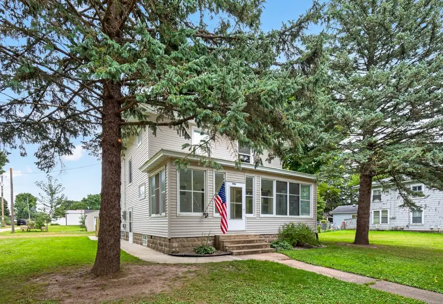 706 N Broadway Avenue, Le Roy, MN 55951 - #3