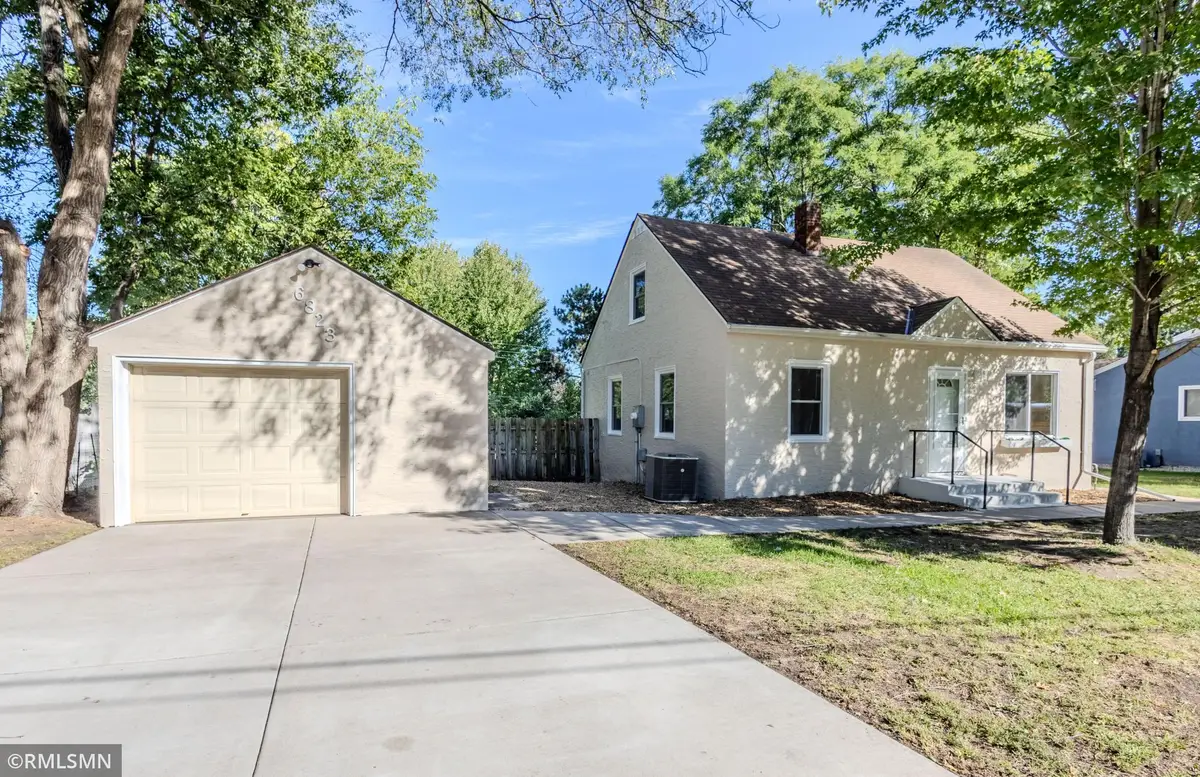 6823 E River Road Ne, Fridley, MN 55432 - #1