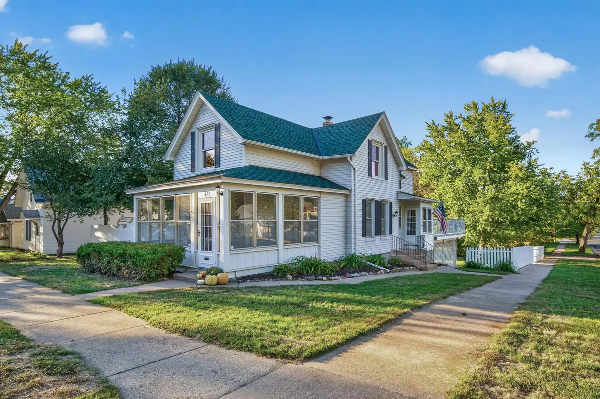 627 Locust Street, Hudson, WI 54016 - #1