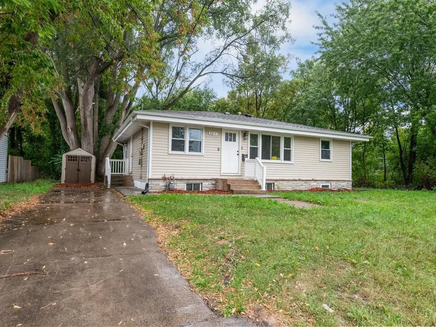 2317 53rd Avenue N, Minneapolis, MN 55430 - #2