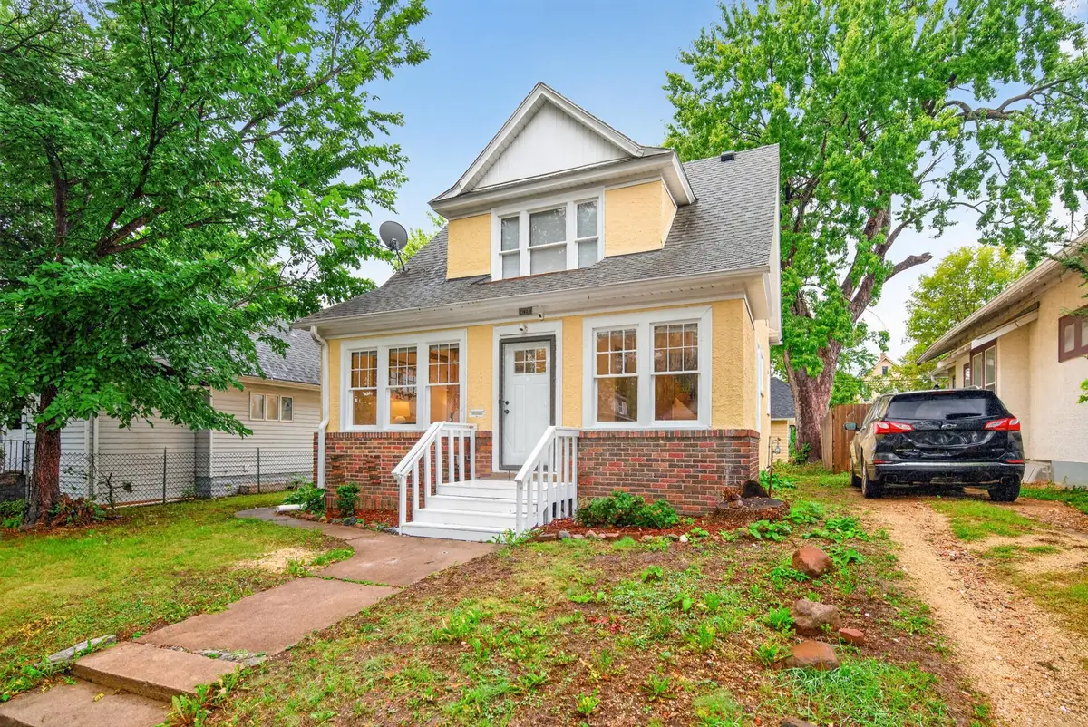 2919 Oliver Avenue N, Minneapolis, MN 55411 - #1