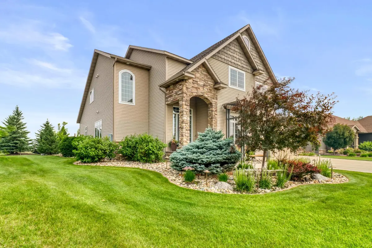 5827 Silverleaf Drive S, Fargo, ND 58104 - #1