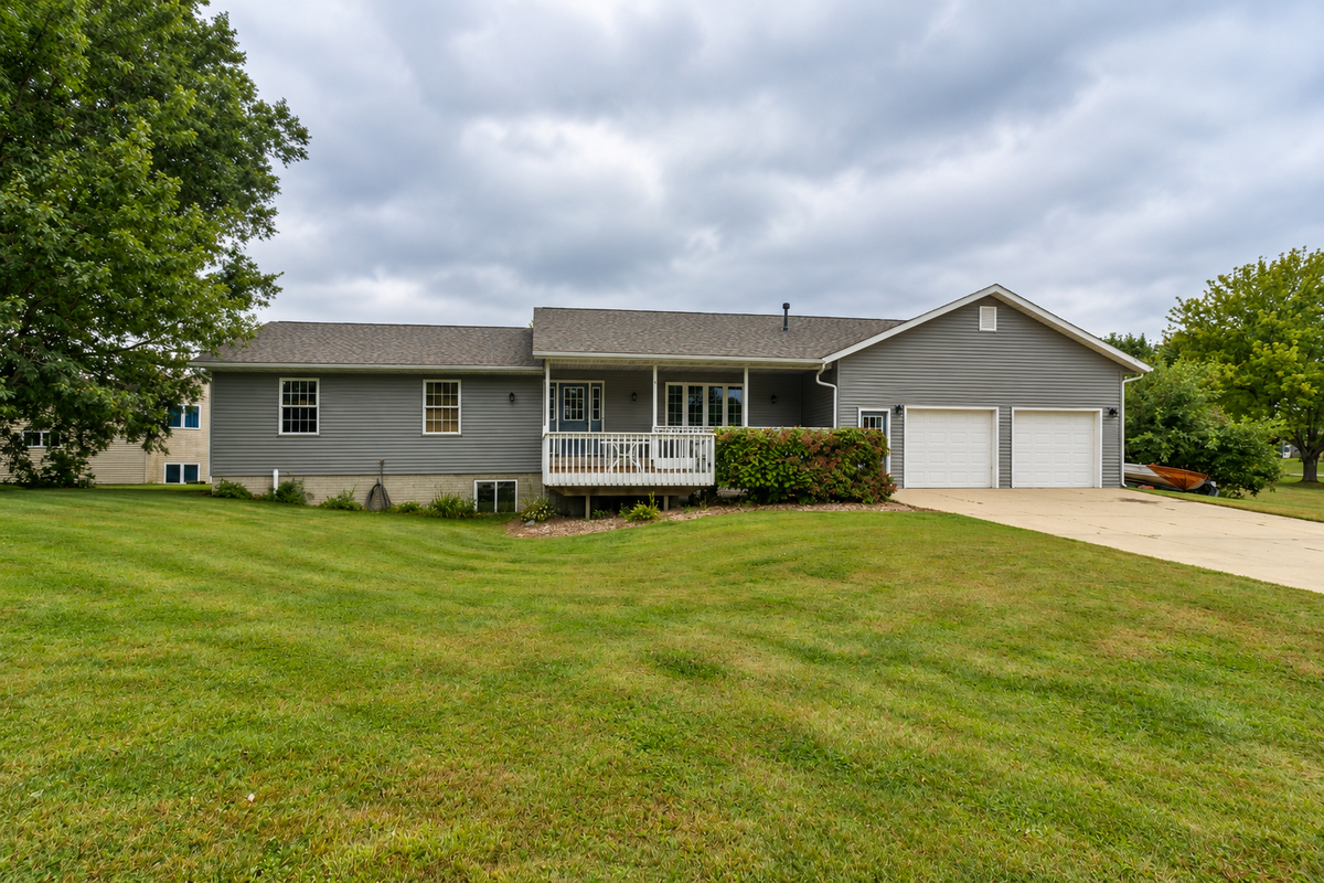 111 Loraine Drive, Lake Crystal, MN 56055 - #1