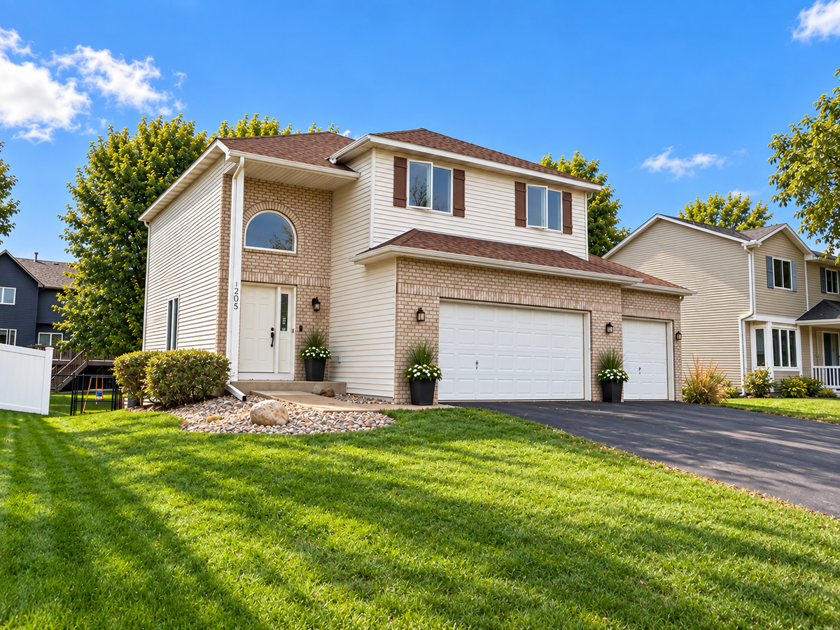 205 Butternut Circle, Carver, MN 55315 - #1