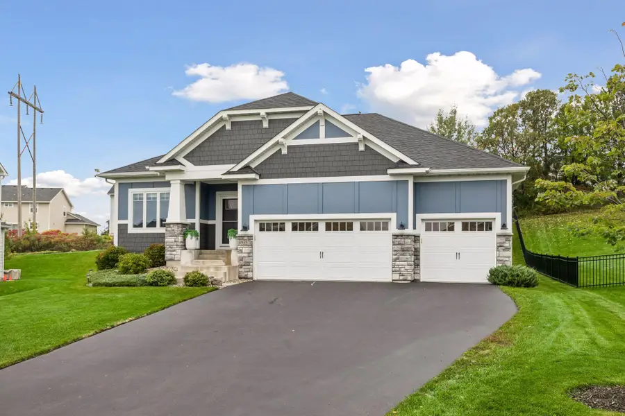 9557 James Circle N, Lake Elmo, MN 55042 - #3