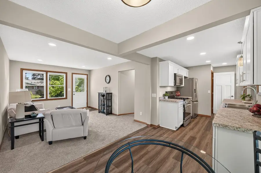651 46 1/2 Avenue Ne, Columbia Heights, MN 55421 - #2