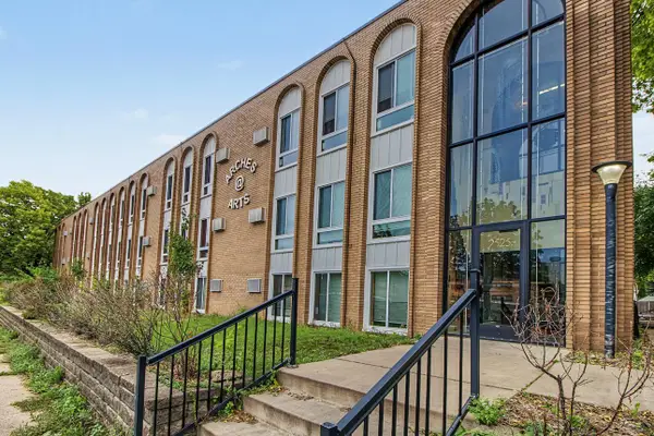 2525 3rd Avenue S #206, Minneapolis, MN 55404