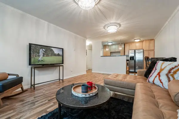 3120 Hennepin Avenue #107, Minneapolis, MN 55408