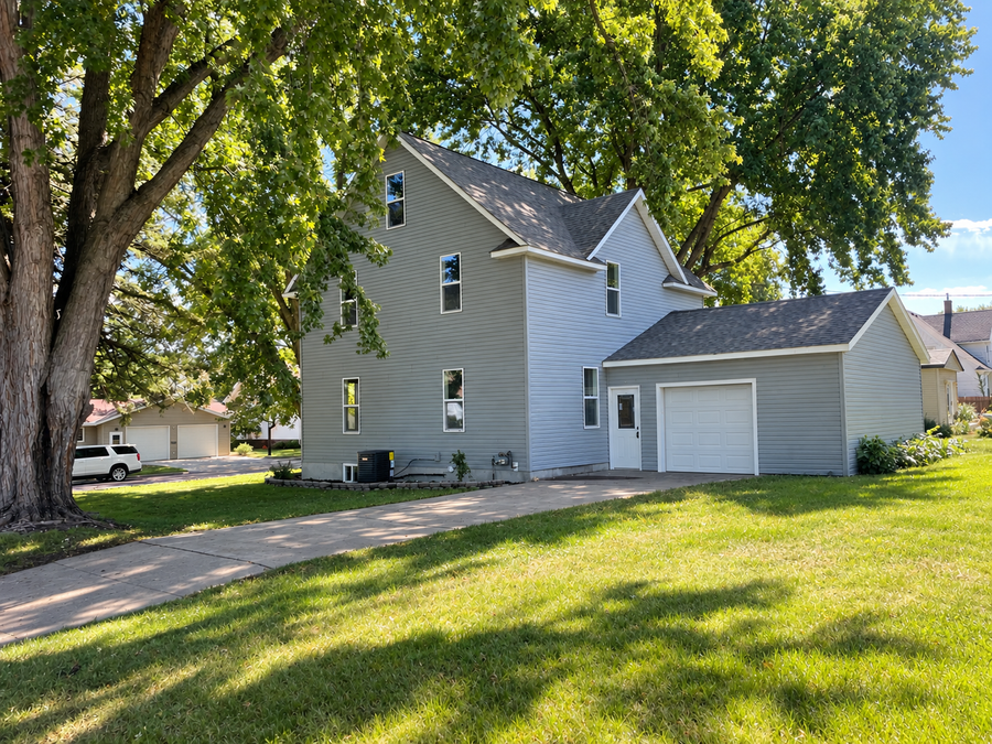 104 S Park Avenue, Springfield, MN 56087 - #3
