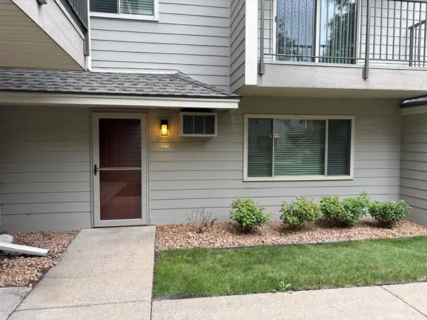 2110 Ridge Drive #13, Saint Louis Park, MN 55416
