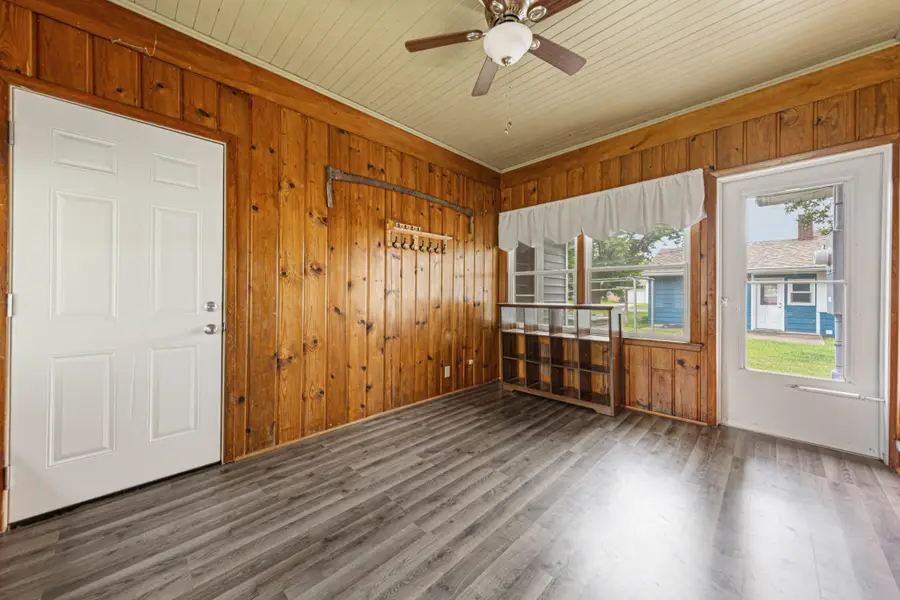 815 Court Avenue, Gaylord, MN 55334 - #3