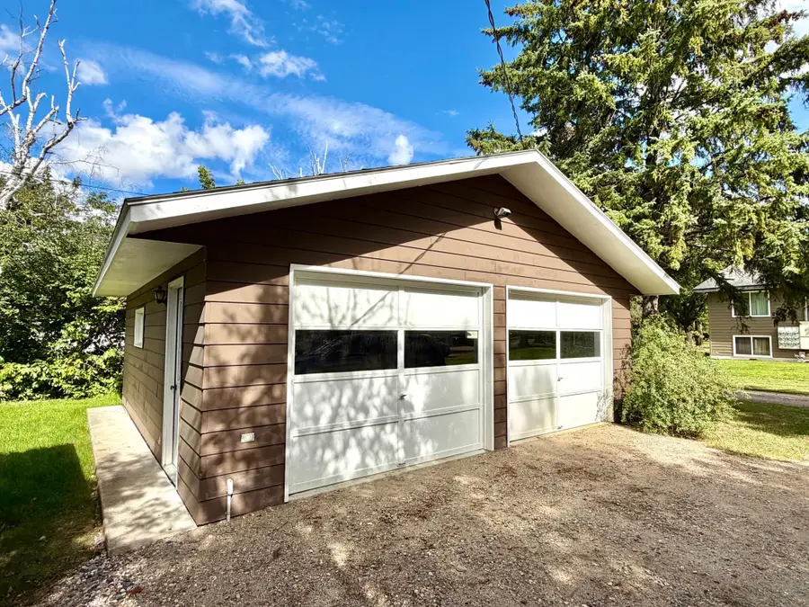 301 5th Street Se, Roseau, MN 56751 - #3