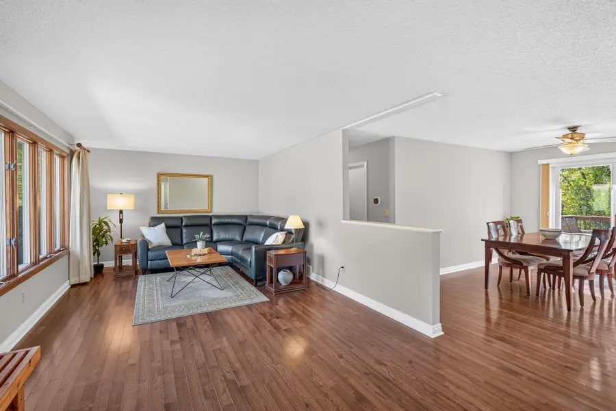 4315 Kaufmanis Way, Eagan, MN 55123 - #3