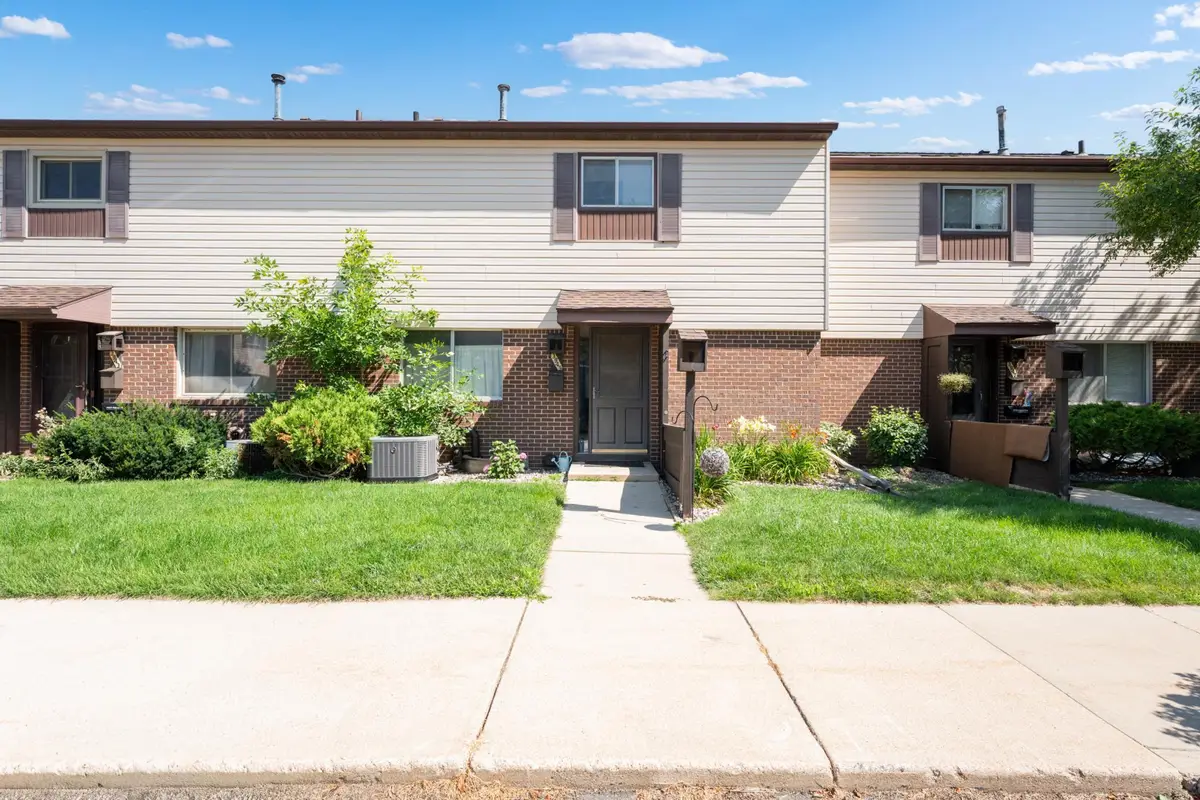 3945 18th Avenue Nw, Rochester, MN 55901 - #1