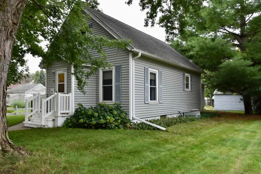 209 6th Avenue, Sibley, IA 51249 - #3