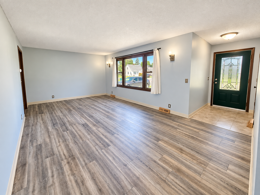 520 Smith Street, Le Sueur, MN 56058 - #2