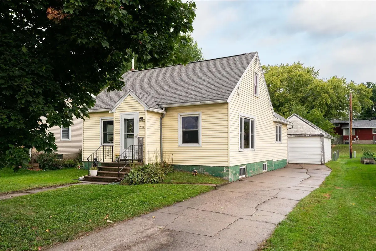 526 N 2nd Street, La Crescent, MN 55947 - #1