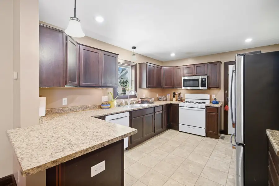 221 S Lincoln Street, Lake Crystal, MN 56055 - #3