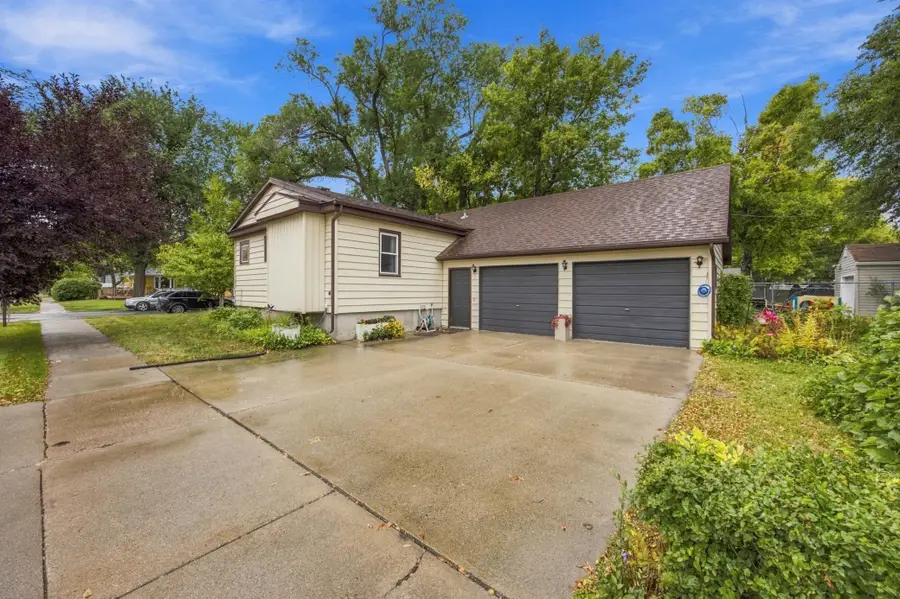 1621 12th Avenue S, Fargo, ND 58103 - #3