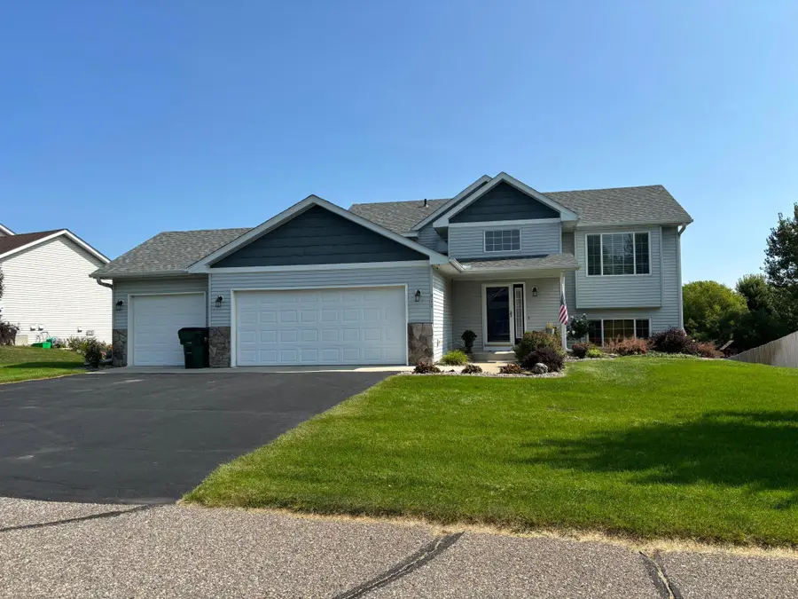 911 Morrison Avenue S, Annandale, MN 55302 - #2