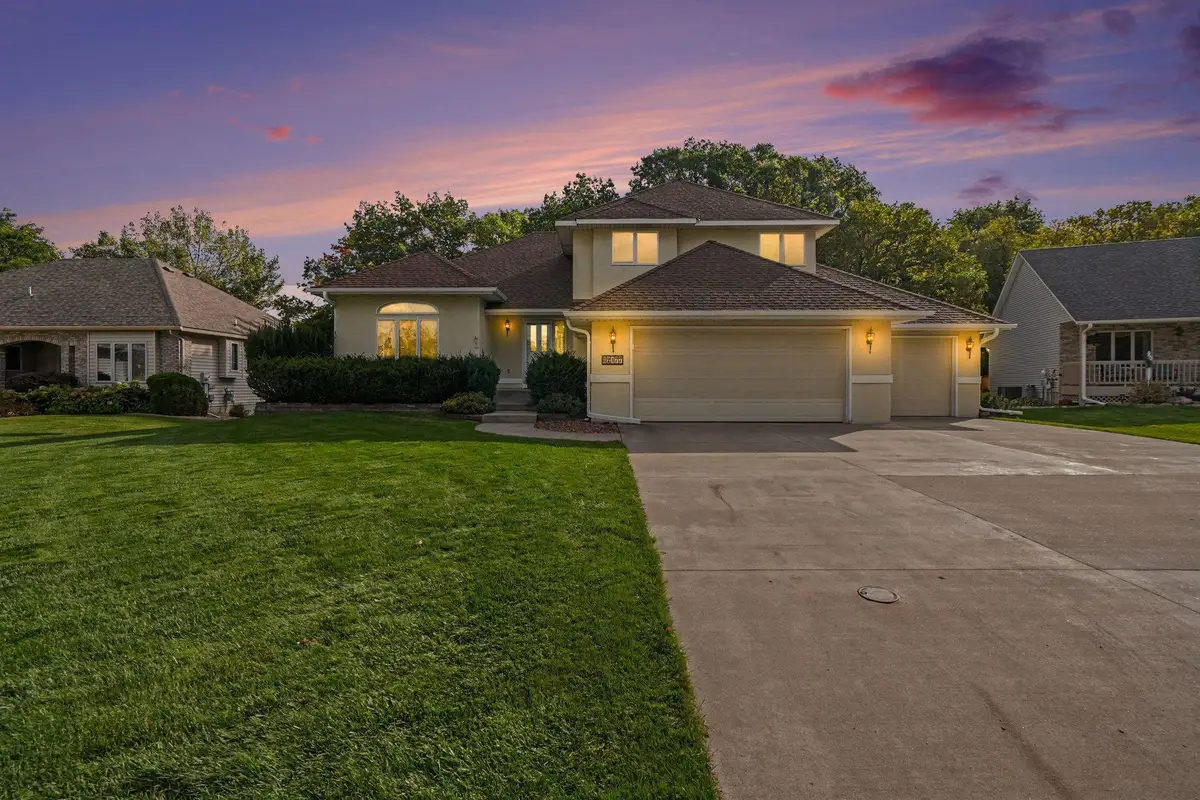 2177 Hynes Avenue N, Oakdale, MN 55128 - #1