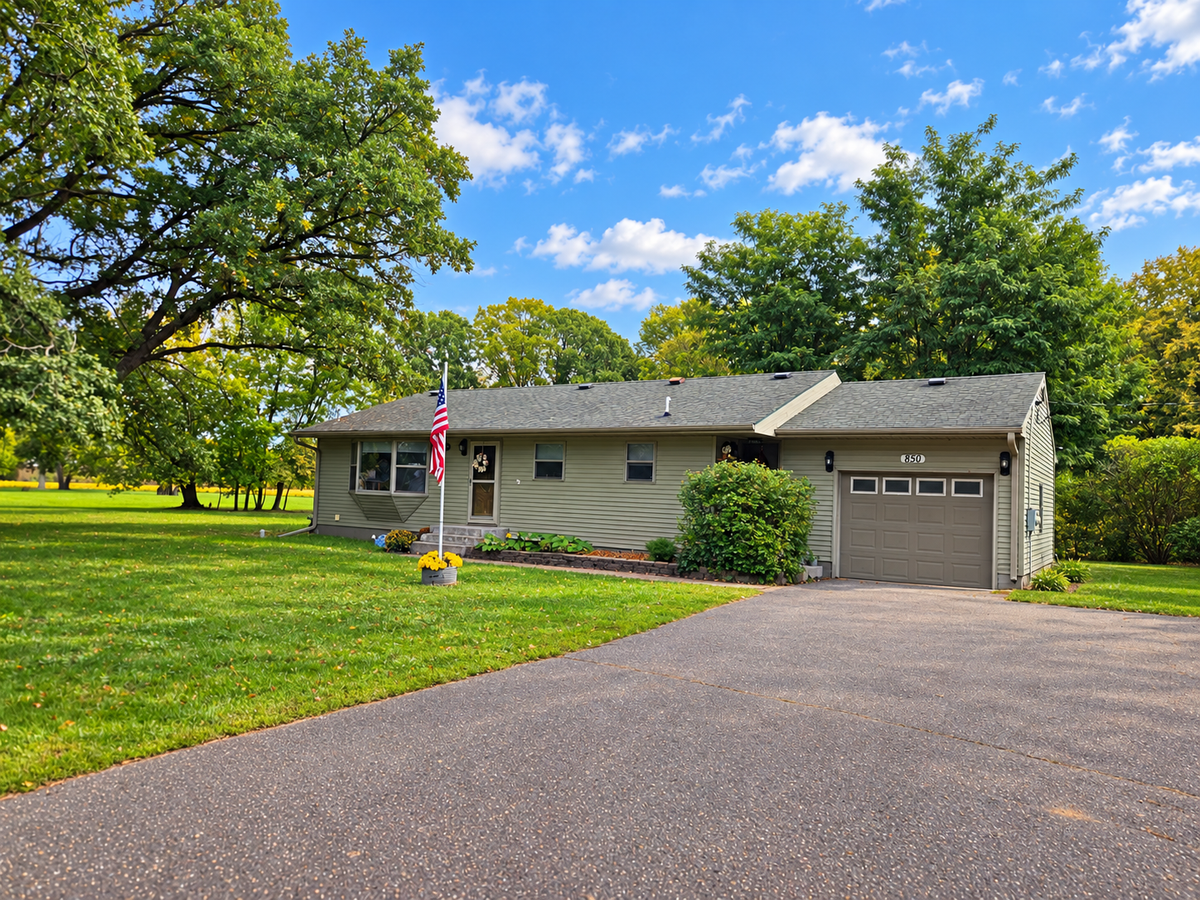 850 S Alger Avenue, Rush City, MN 55069 - #1
