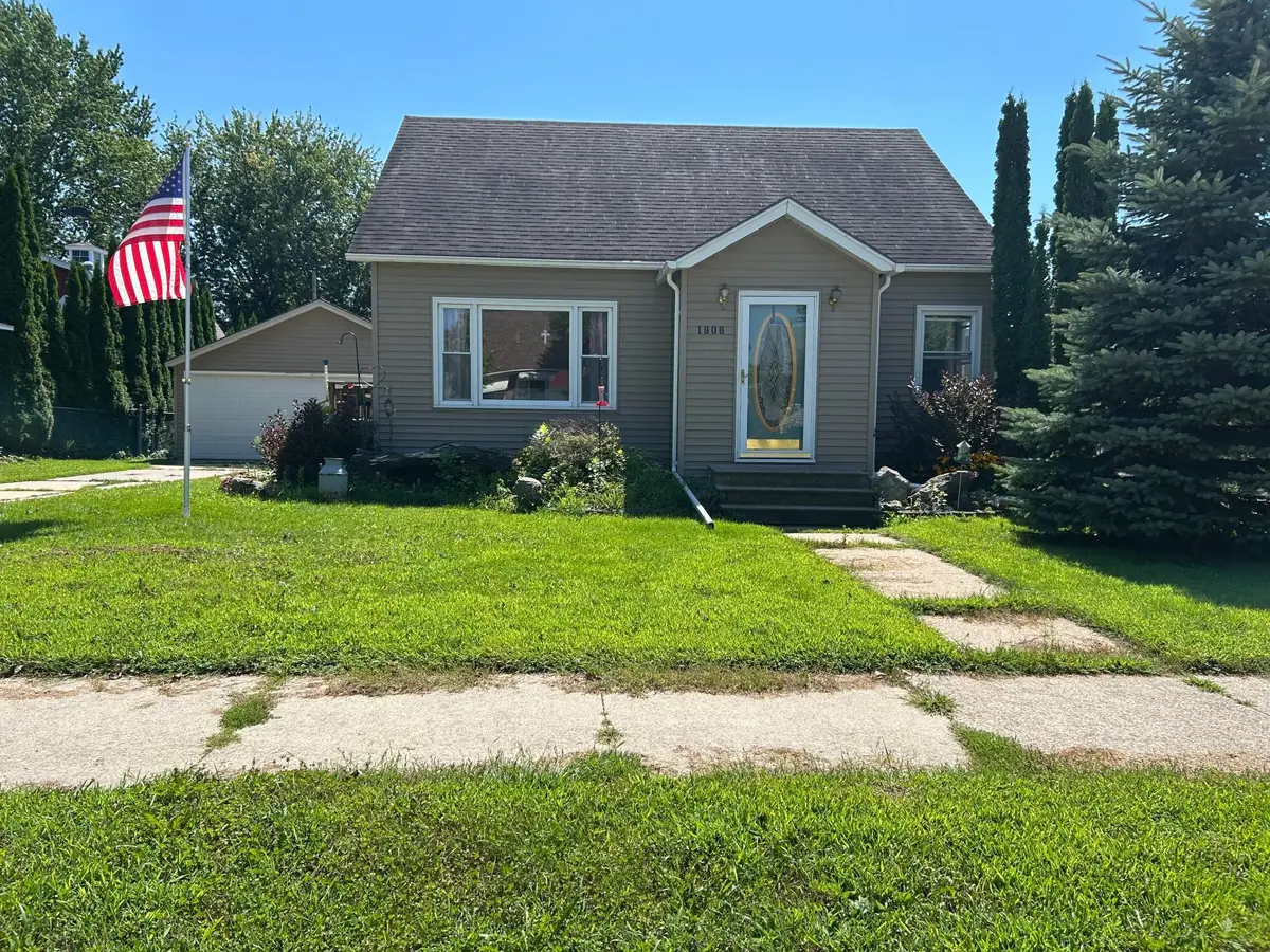 1906 4th Avenue Se, Austin, MN 55912 - #1