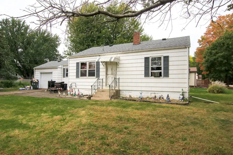 1327 Owen Avenue N, Glencoe, MN 55336 - #3