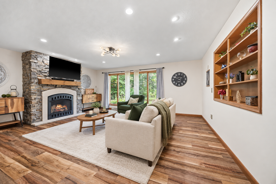 1275 Rolling Oaks Lane Nw, Hutchinson, MN 55350 - #2