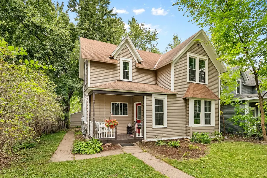 2697 8th Avenue E, North Saint Paul, MN 55109 - #3