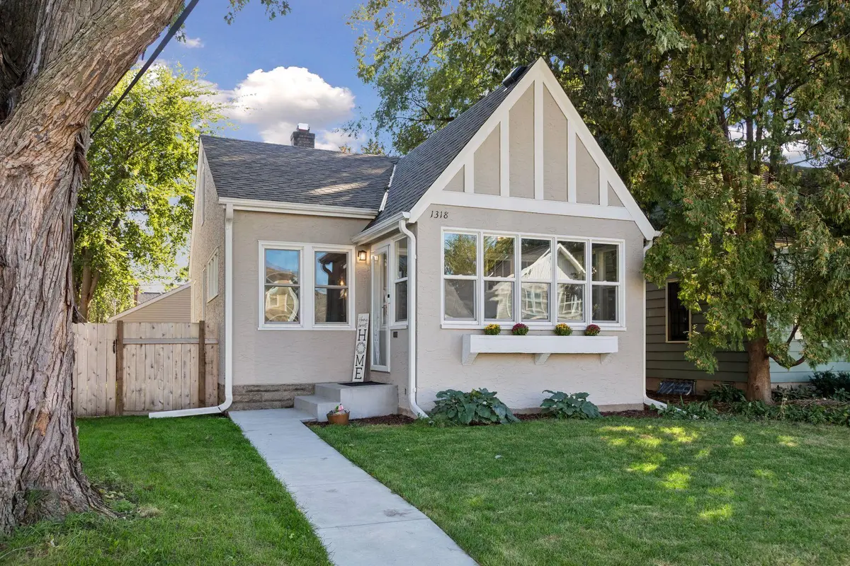 1318 Eleanor Avenue, Saint Paul, MN 55116 - #1