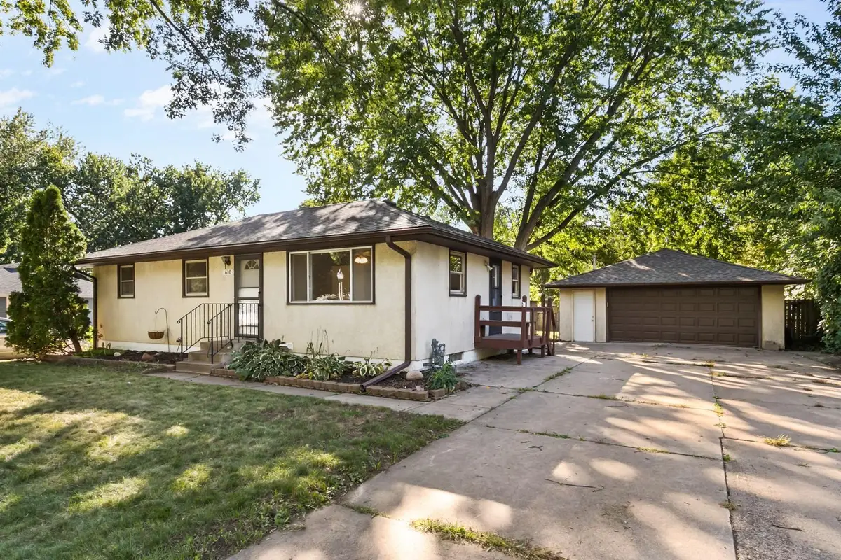 610 Grange Avenue N, Oakdale, MN 55128 - #1