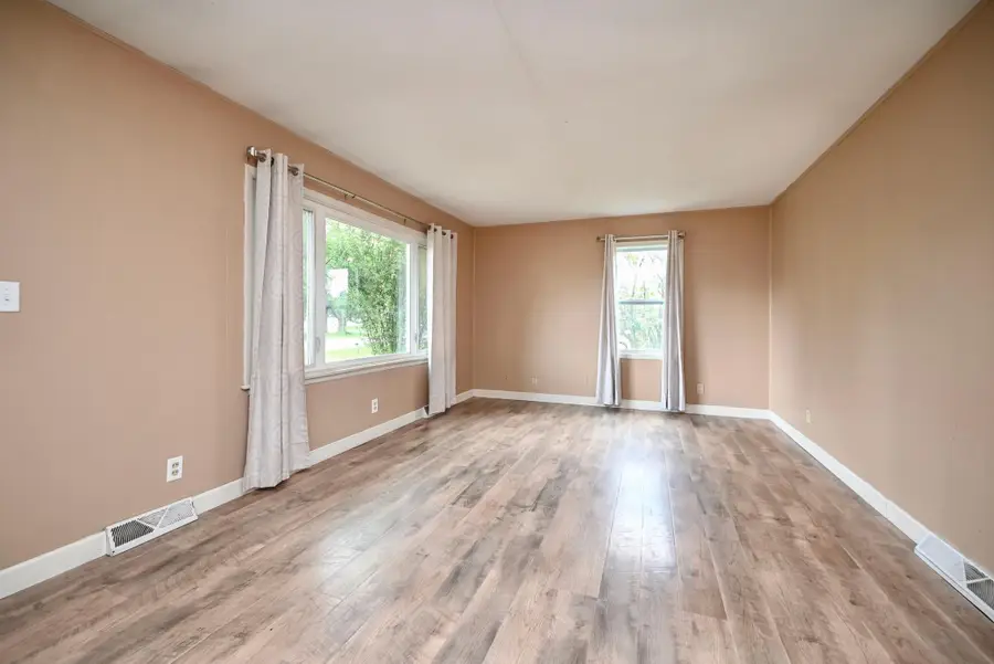 307 Michaels Street, Cochrane, WI 54622 - #3
