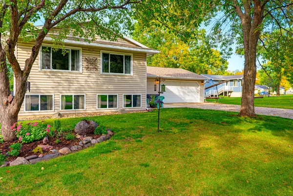 115 E Nelson Street, Litchfield, MN 55355
