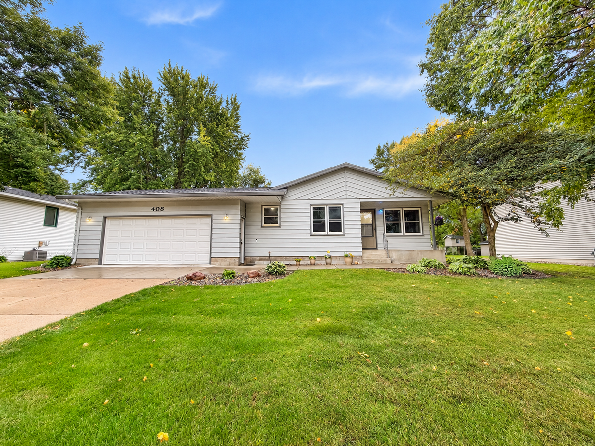 408 17th Avenue Ne, Waseca, MN 56093 - #1