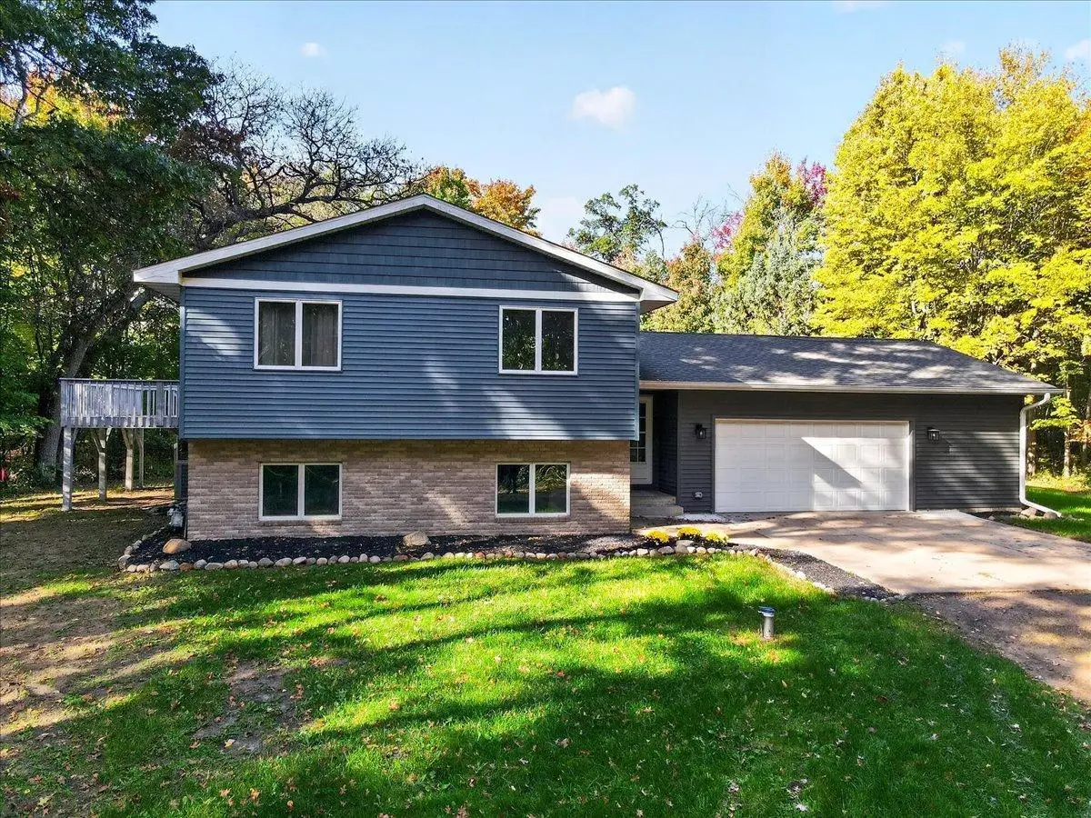 4926 Shady Lane, North Branch, MN 55056 - #1