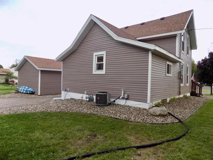 303 1st Avenue Se, Grand Meadow, MN 55936 - #2
