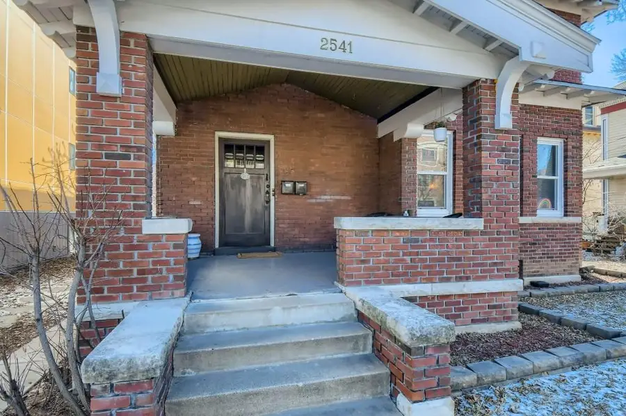 2541 3rd Avenue S, Minneapolis, MN 55404 - #2