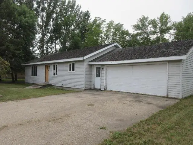 1029 Elm Avenue, Hallock, MN 56728 - #2