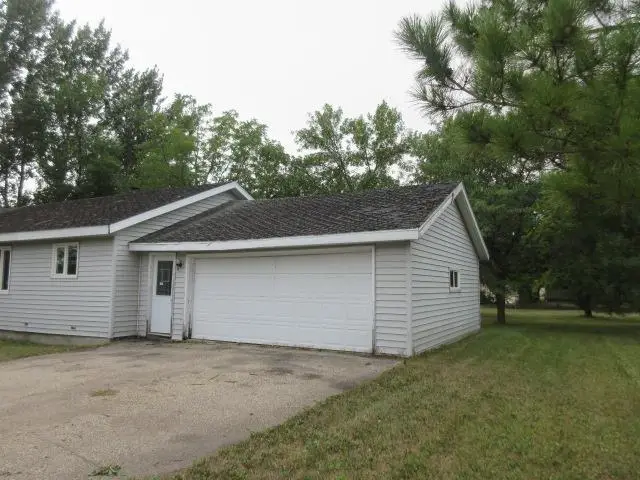 1029 Elm Avenue, Hallock, MN 56728 - #3