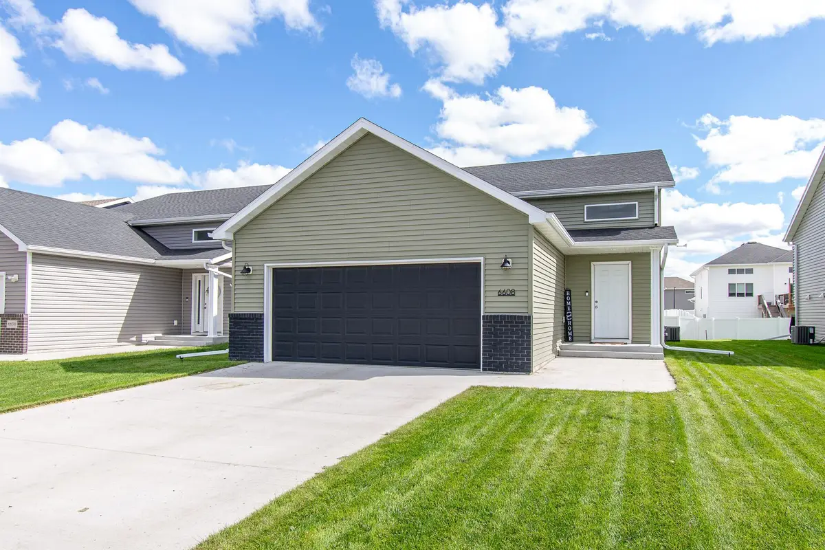 6608 27th Street S, Fargo, ND 58104 - #1