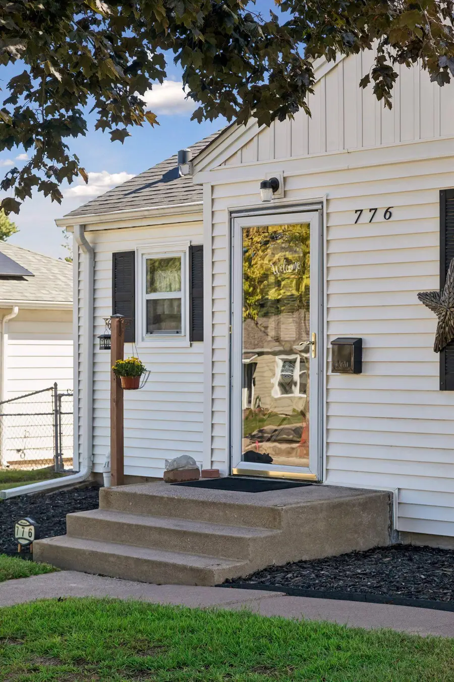 776 Parkview Avenue, Saint Paul, MN 55117 - #3