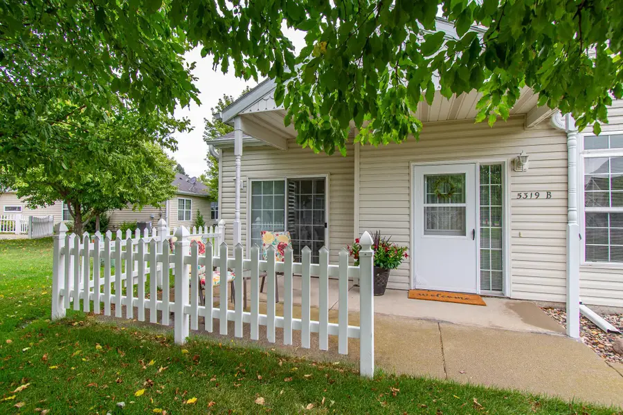 5319 University Drive S #B, Fargo, ND 58104 - #2