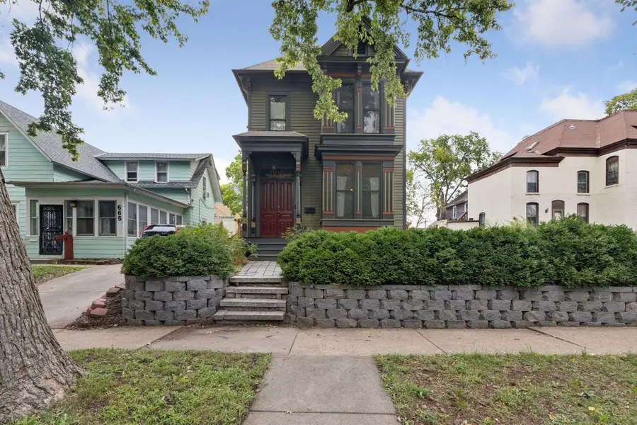 667 5th Street E, Saint Paul, MN 55106 - #2
