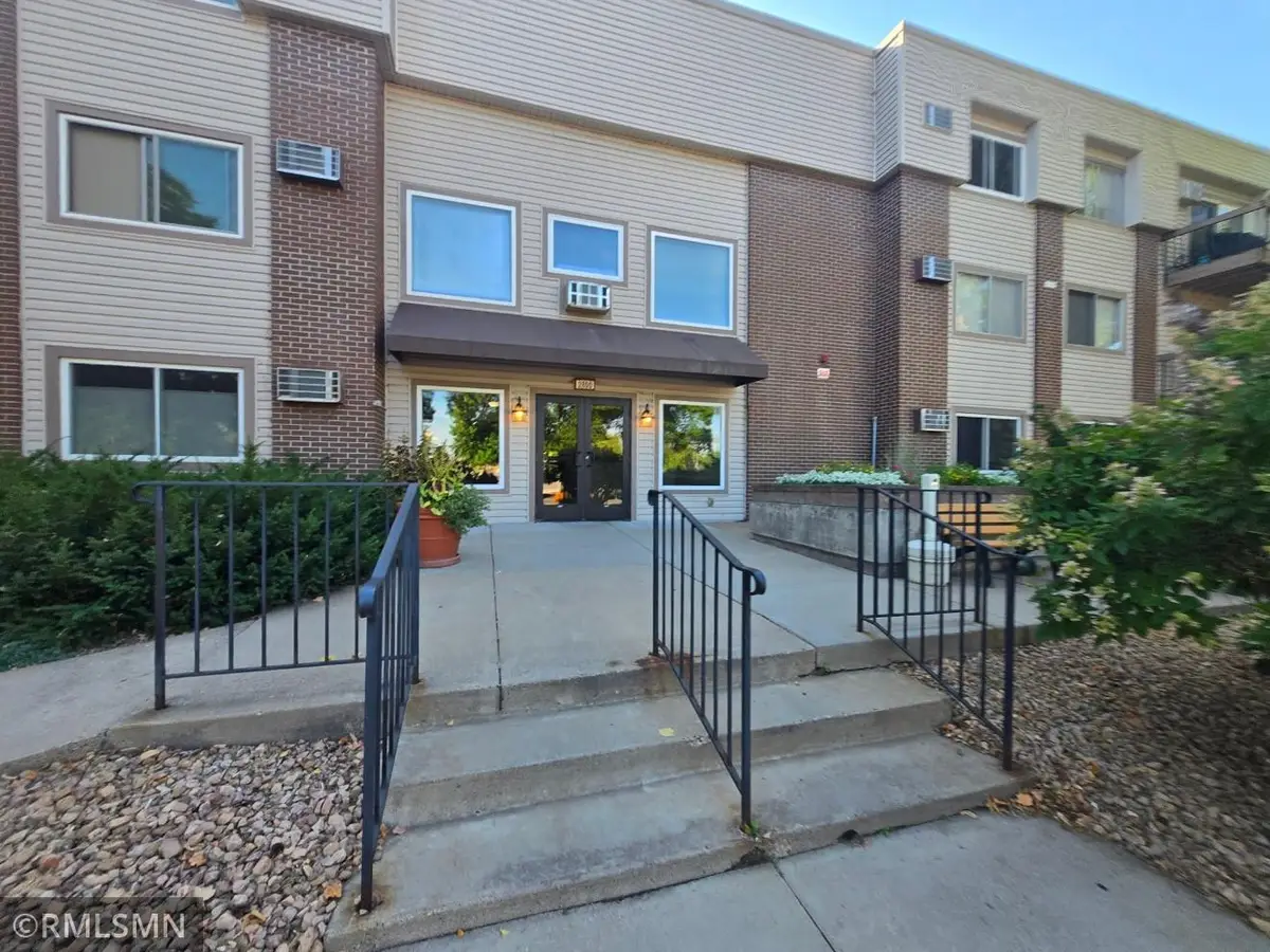 2800 Hillsboro Avenue N #315, New Hope, MN 55427 - #1