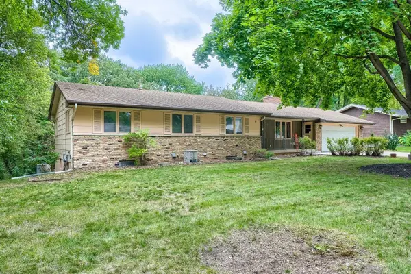 6525 Sherwood Avenue, Edina, MN 55435